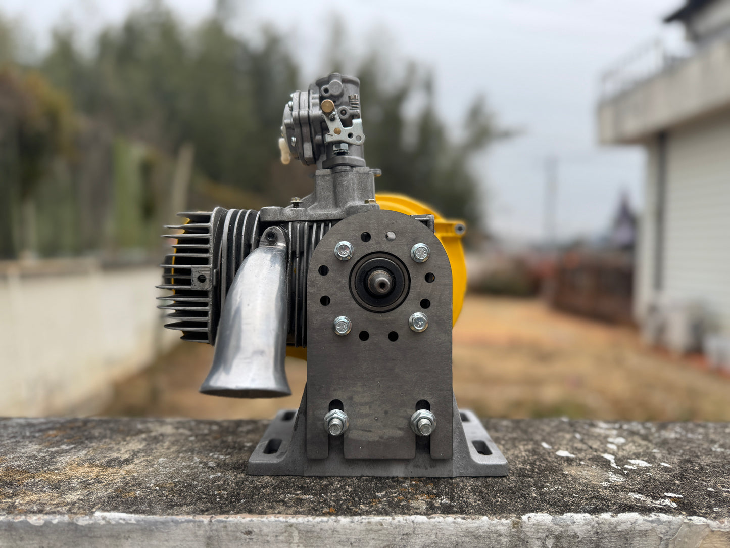 McCulloch Engine Mount